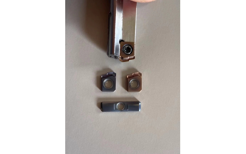 ZSGT060204R-DT深孔钻刀片及其搭配的导向键GPS-04-16-045，  凭借其完美替代进口品牌的能力